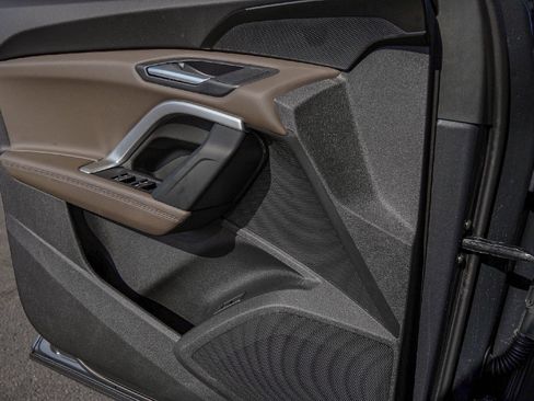 New 2025 Audi Q5 Premium image 14