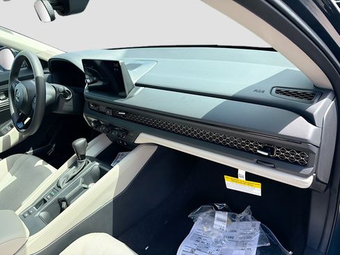 New 2026 Honda Accord SE image 24