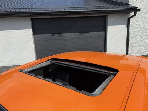 Used 2012 Dodge Challenger SXT Plus RWD image 9