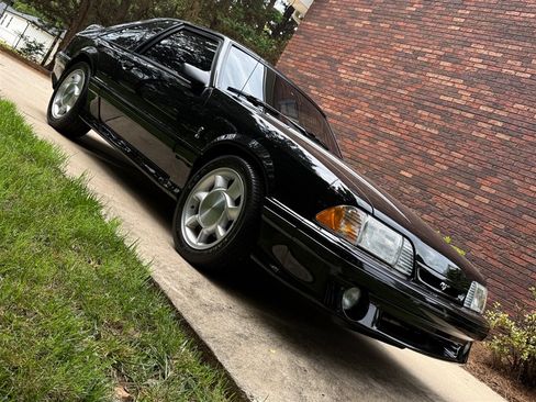 Used 1993 Ford Mustang Cobra RWD image 27