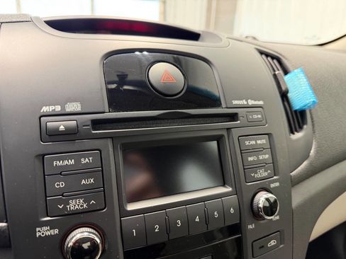 Used 2011 Kia Forte LX image 19