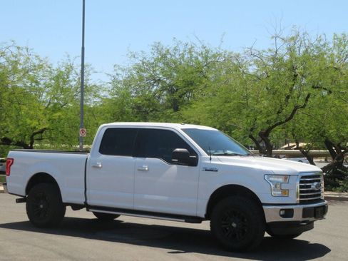 Used 2016 Ford F150 XLT w/ Equipment Group 302A Luxury AWD/4WD image 4