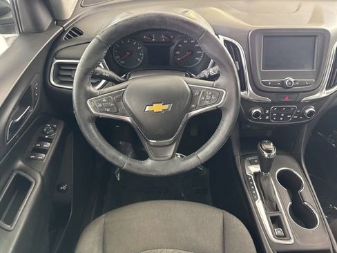Used 2018 Chevrolet Equinox LT image 23