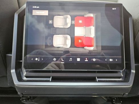 Used 2024 Tesla Cybertruck AWD Crew Cab image 73