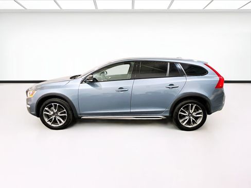Used 2018 Volvo V60 T5 Cross Country w/ Convenience Package AWD/4WD image 23