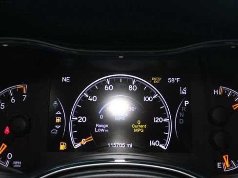 Used 2018 Jeep Grand Cherokee High Altitude image 30