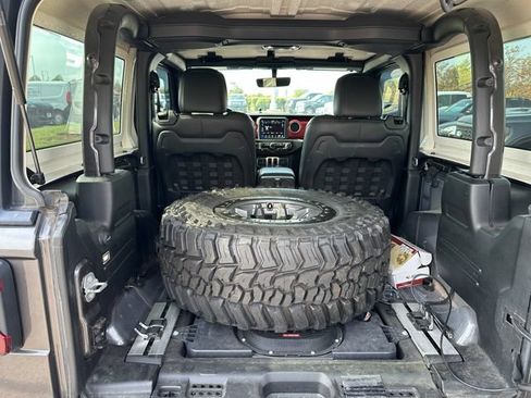 Used 2021 Jeep Wrangler Rubicon w/ Uconnect 4C Nav & Sound Group AWD/4WD image 9
