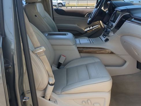 Used 2017 GMC Yukon Denali w/ Open Road Package image 28