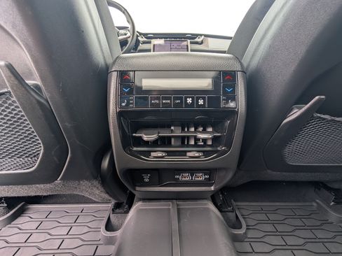 Used 2023 Jeep Grand Cherokee Summit w/ Advanced Protech Group IV AWD/4WD image 16