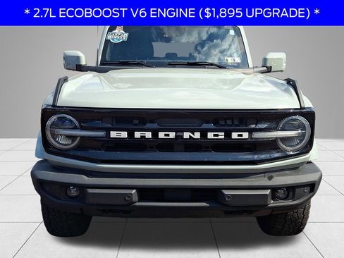 Used 2021 Ford Bronco Outer Banks AWD/4WD image 2