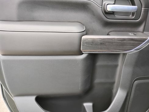 Used 2021 Chevrolet Silverado 3500 LTZ w/ LTZ Plus Package image 15