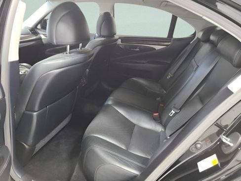Used 2016 Lexus LS 460 AWD w/ Comfort Package image 18