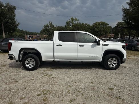 Used 2023 GMC Sierra 1500 Pro w/ Pro Value Package AWD/4WD image 4