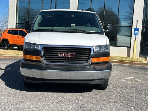 Used 2024 GMC Savana 2500 w/ Driver Convenience Package image 2