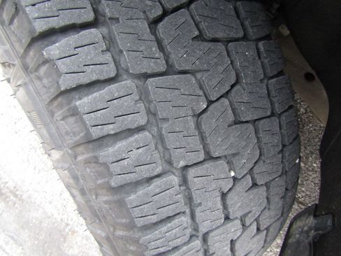 Used 2023 Chevrolet Tahoe Z71 w/ Luxury Package image 35