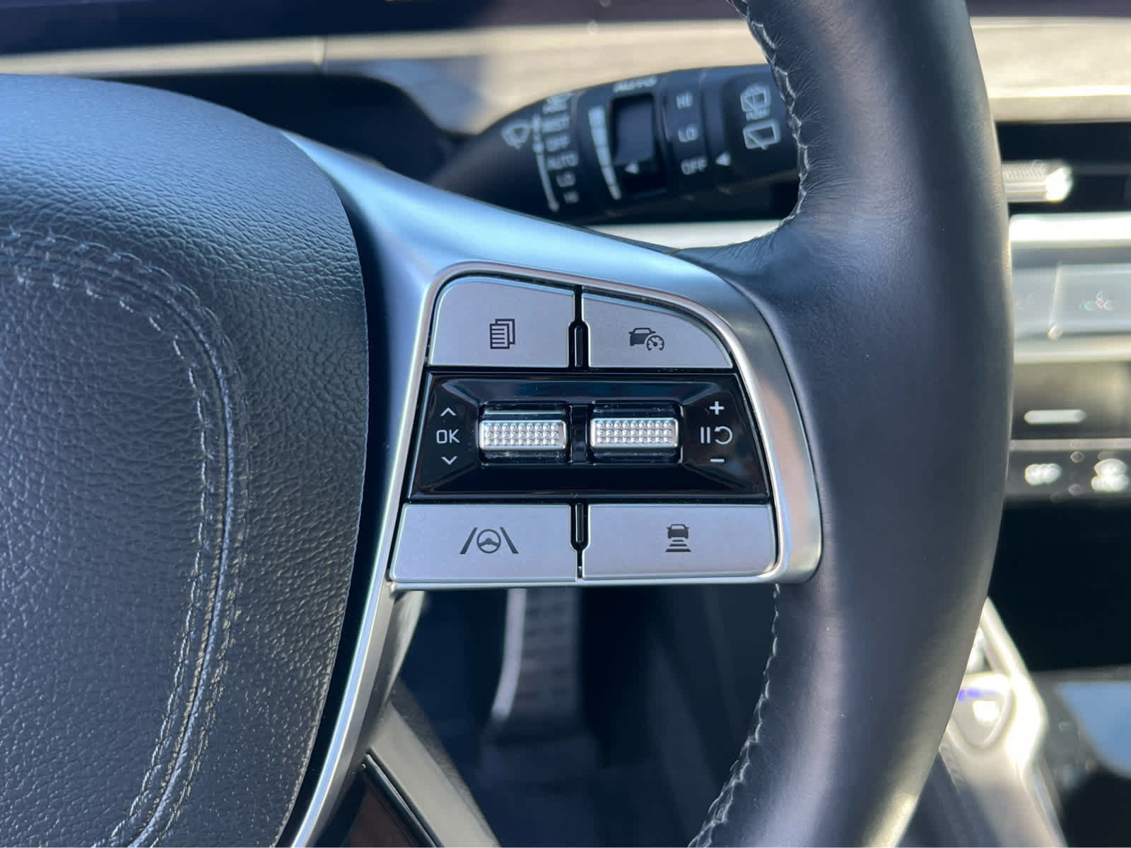 Used 2023 Kia Telluride SX Prestige X-Line AWD/4WD image 34