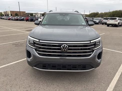 Used 2024 Volkswagen Atlas SE image 8