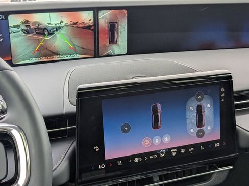 New 2026 Lincoln Nautilus Reserve AWD/4WD image 23