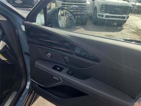 New 2026 Lincoln Nautilus Reserve image 24