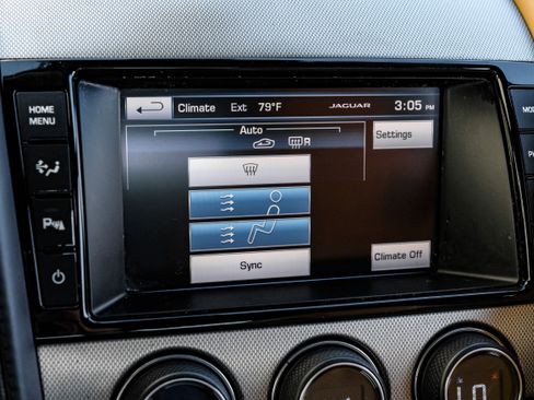 Used 2014 Jaguar F-TYPE Convertible image 29