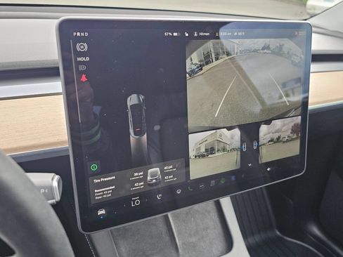 Used 2021 Tesla Model Y Long Range AWD/4WD image 42