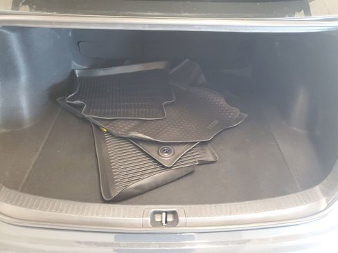 Used 2023 Toyota Corolla LE image 8