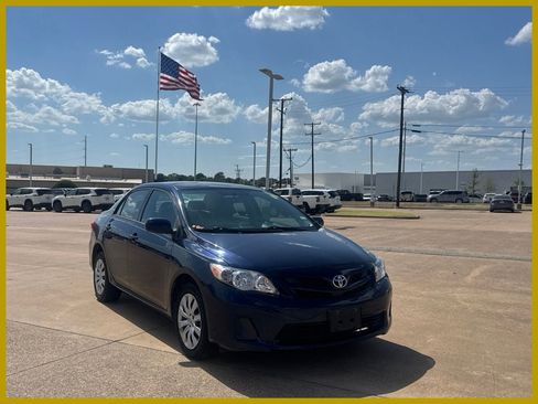 Used 2011 Toyota Corolla S FWD image 1