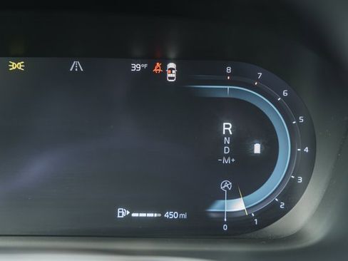 Used 2024 Volvo V60 B5 Cross Country Ultimate w/ Protection Package Premier image 41