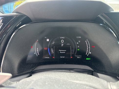 Certified 2024 Lexus RX 500h F Sport w/ Cold Area Package AWD/4WD image 6