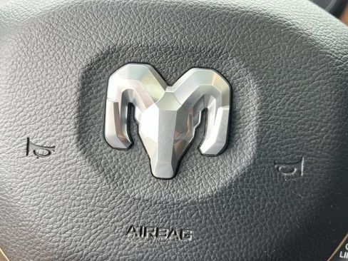 Used 2022 RAM 2500 Limited AWD/4WD image 39