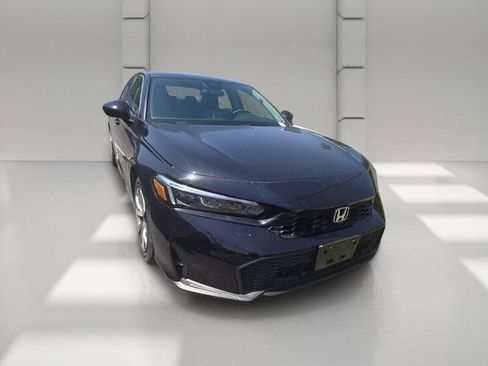 Used 2025 Honda Civic LX image 3