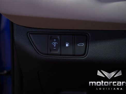 Used 2023 Genesis G70 2.0T w/ Sport Prestige Package image 37