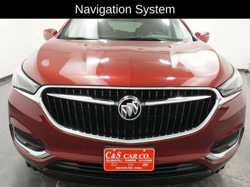 Used 2018 Buick Enclave Premium w/ Experience Buick Package FWD image 2