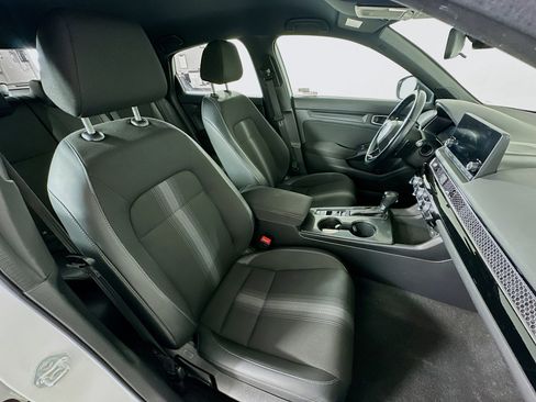 Used 2023 Honda Civic Sport image 28