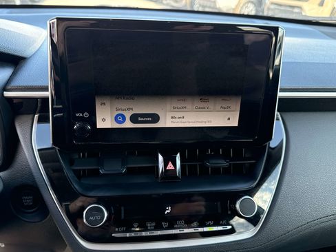 Used 2024 Toyota Corolla Cross LE image 20