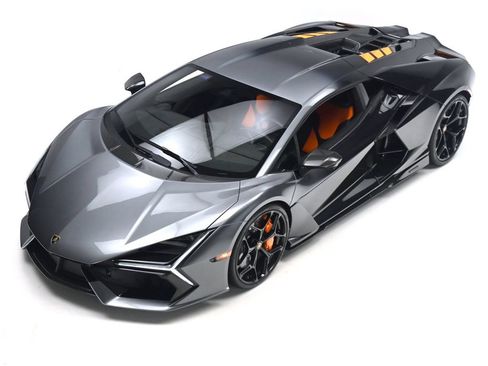 Used 2026 Lamborghini Revuelto AWD/4WD image 8