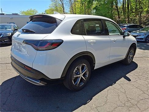 Used 2023 Honda CR-V LX image 7