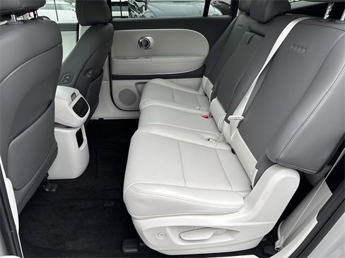 New 2026 Hyundai Ioniq 9 SEL image 12
