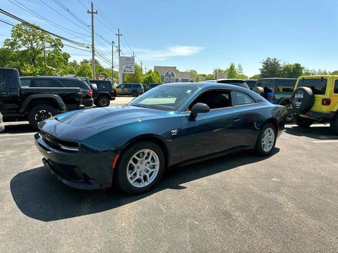 Used 2025 Dodge Charger Daytona R/T w/ Quick Order Package 25M R/T AWD/4WD image 4