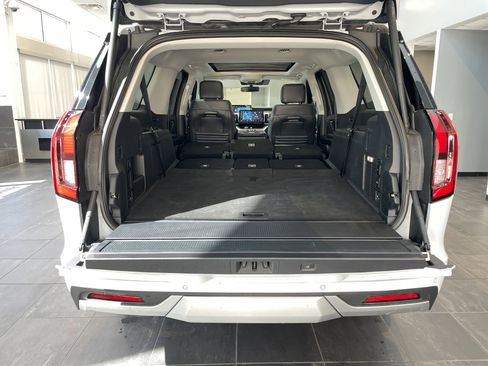 Used 2025 Ford Expedition Max Platinum w/ Driver's Package image 41