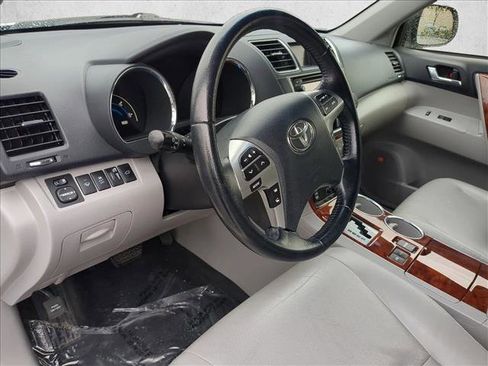 Used 2013 Toyota Highlander Limited image 10
