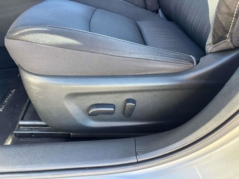 Used 2019 Nissan Altima 2.5 S image 28