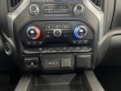 Used 2023 GMC Sierra 2500 SLT w/ SLT Convenience Package AWD/4WD image 15