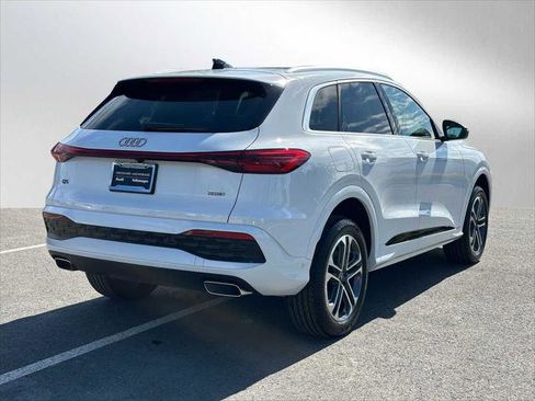New 2025 Audi Q5 Premium image 5