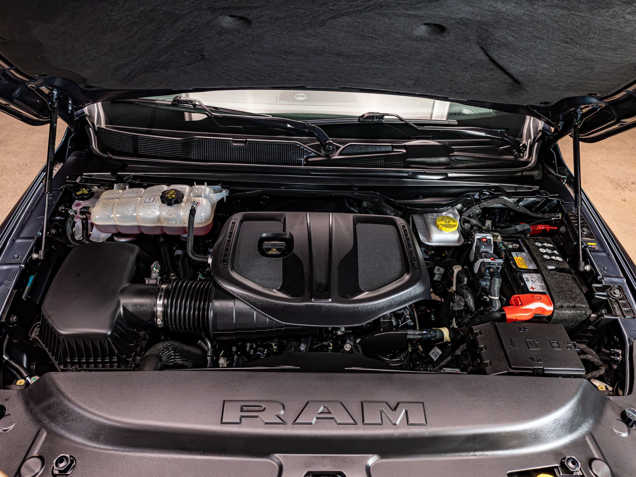 Used 2025 RAM 1500 Lone Star AWD/4WD image 31