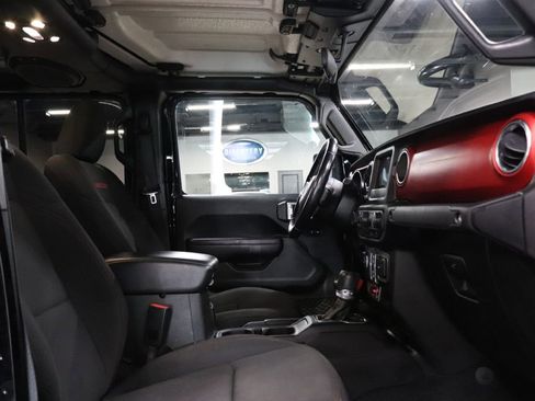 Used 2020 Jeep Gladiator Rubicon image 22