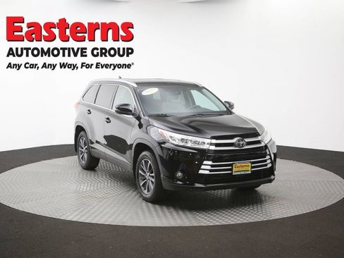 Used 2019 Toyota Highlander XLE AWD/4WD image 54