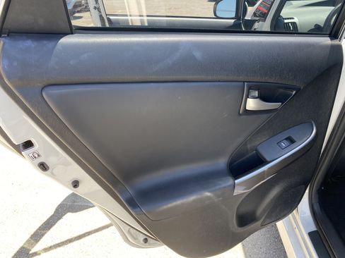 Used 2015 Toyota Prius Persona Series FWD image 14