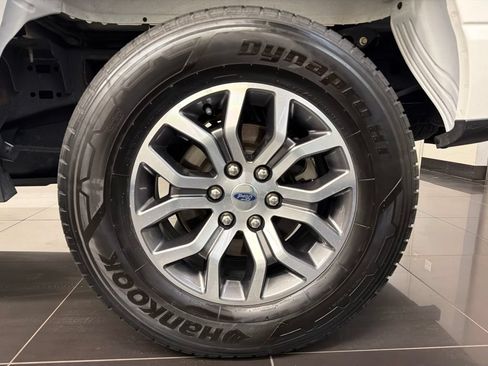Used 2022 Ford F150 Lariat w/ Equipment Group 501A Mid AWD/4WD image 7