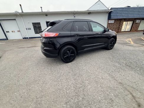 Used 2018 Ford Edge SE image 44